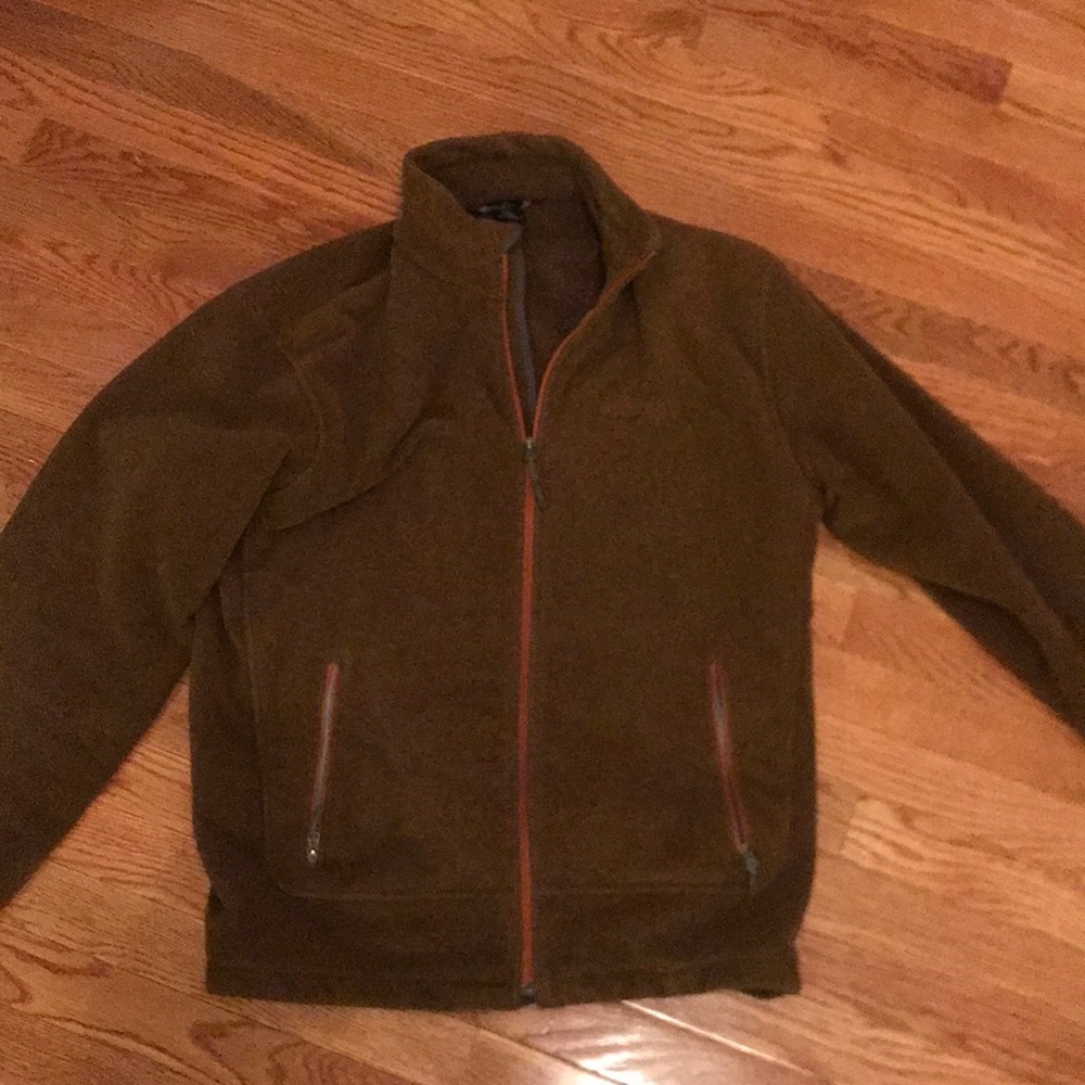 Brown heavy zip-up, great fall outdoor layer